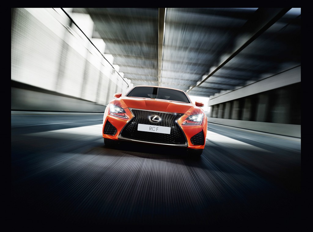 Lexus RCF.