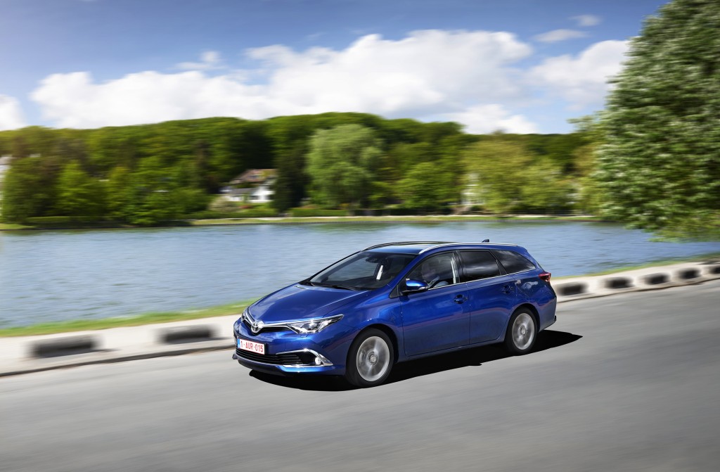 Yeni Auris Touring Sports
