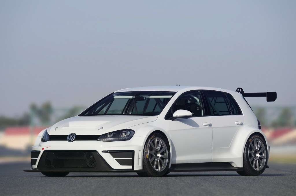 150706-vw-golf-05-1