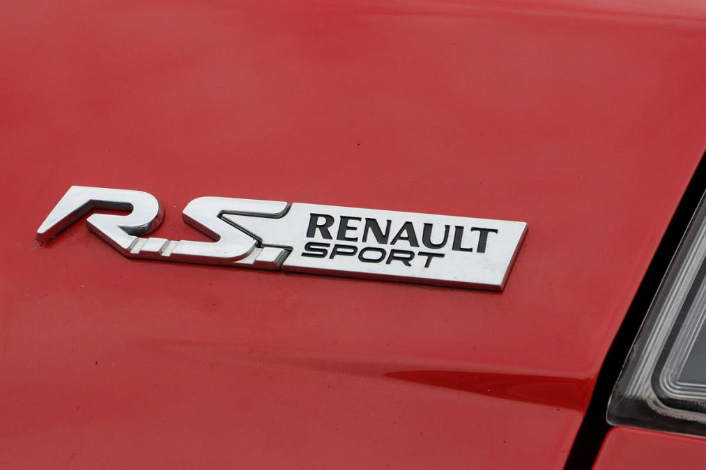 2016-renault-megane-rs
