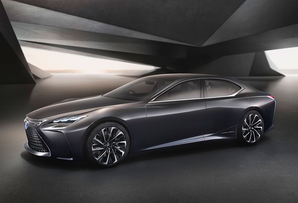 Lexus-LF-FC-konsept (1)