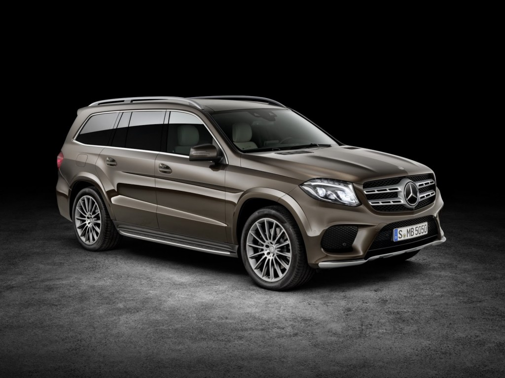2017-Mercedes-GLS-1