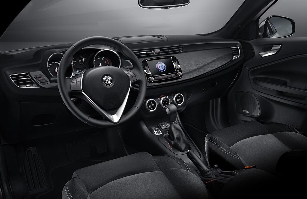 2016-Alfa-Giulietta_29