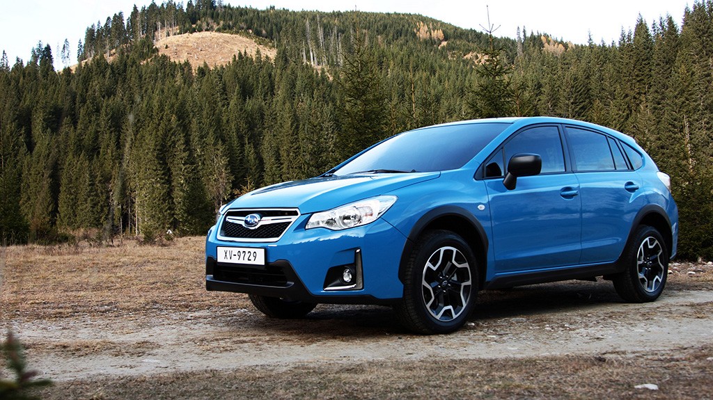 2016-SUBARU_XV2