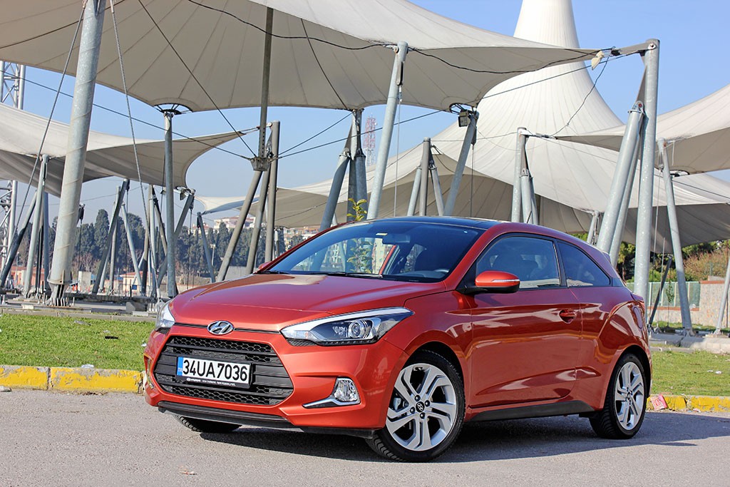 2016-hyundai-i20-coupe (1)