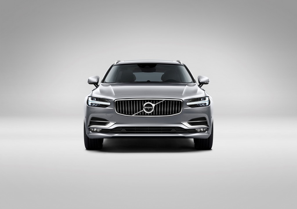 Volvo V90 Studio Front