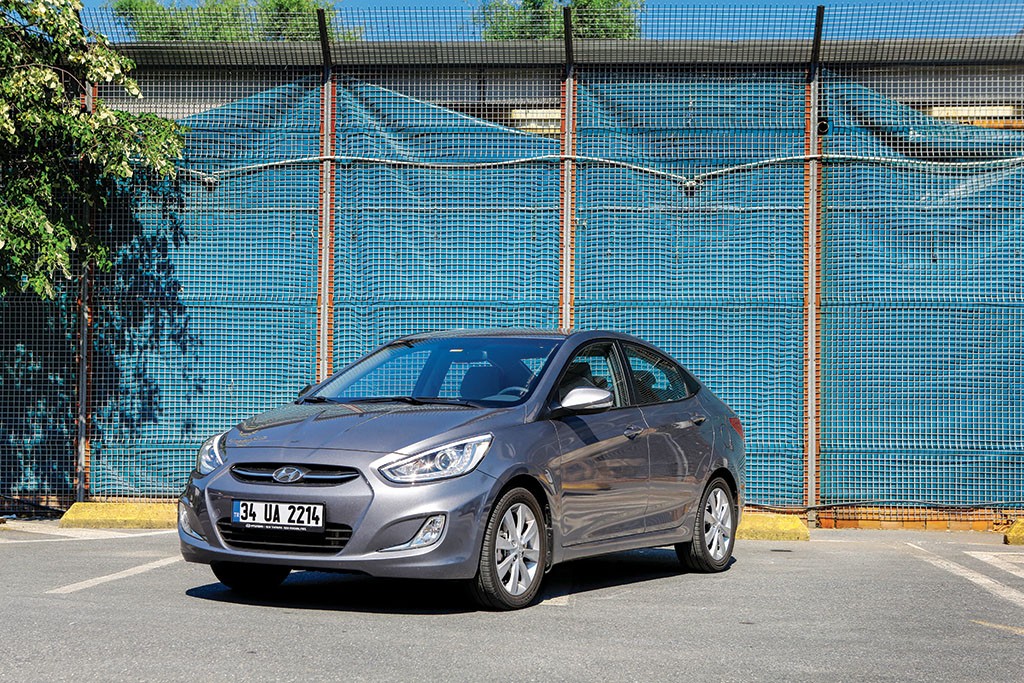 Hyundai-Accent-test1