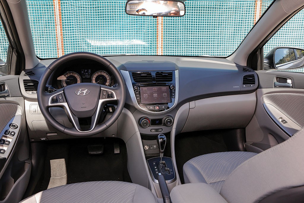 Hyundai-Accent-test3