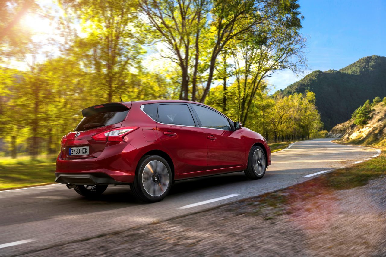 Nissan_Pulsar_Arka_Hareketli