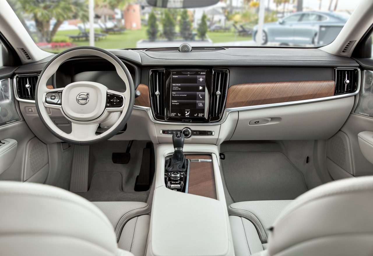 Yeni Volvo S90 ile Yeni Sürüş Deneyimi