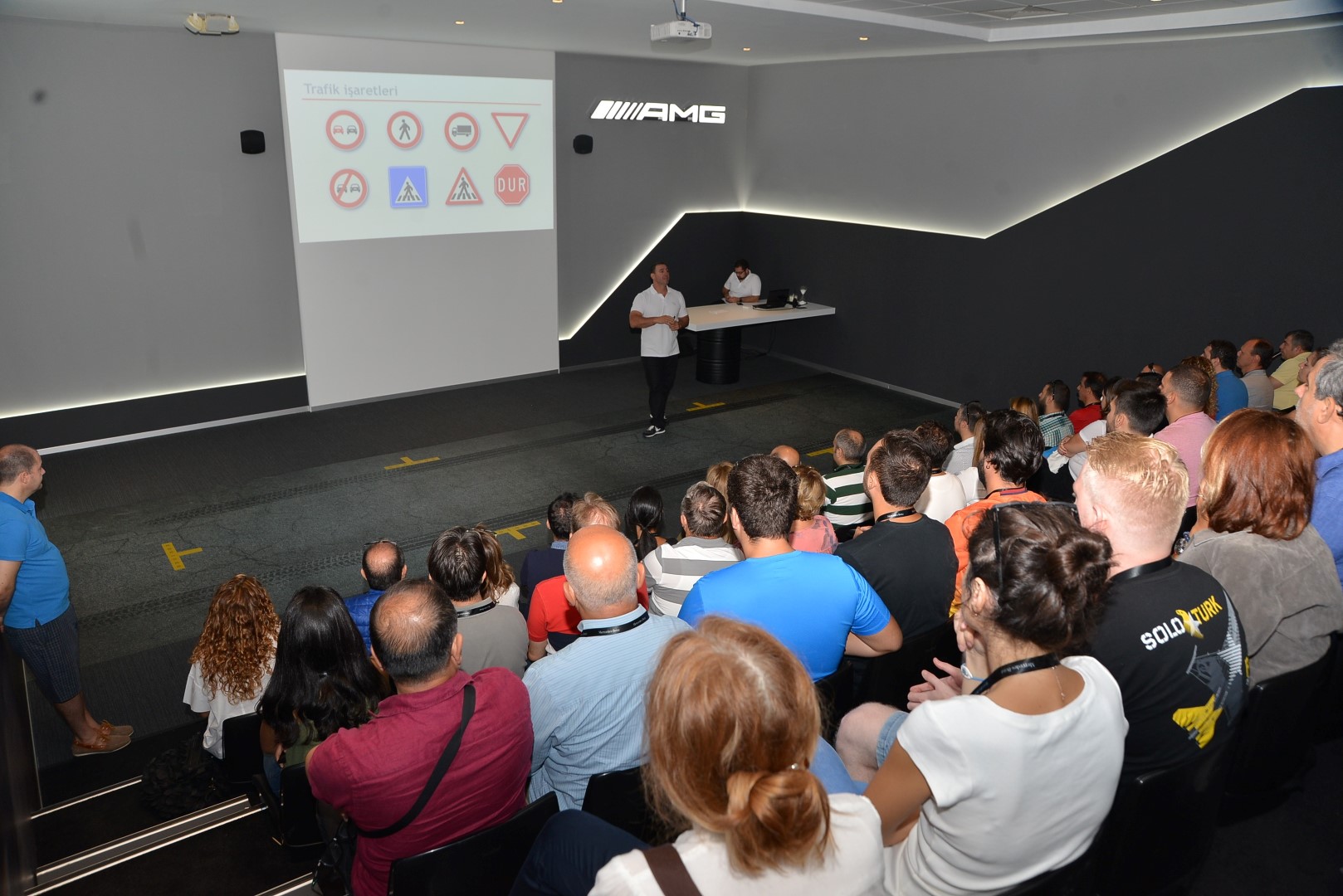 Mercedes-Benz Akademi_Güvenli Sürüş Eğitimi (2)