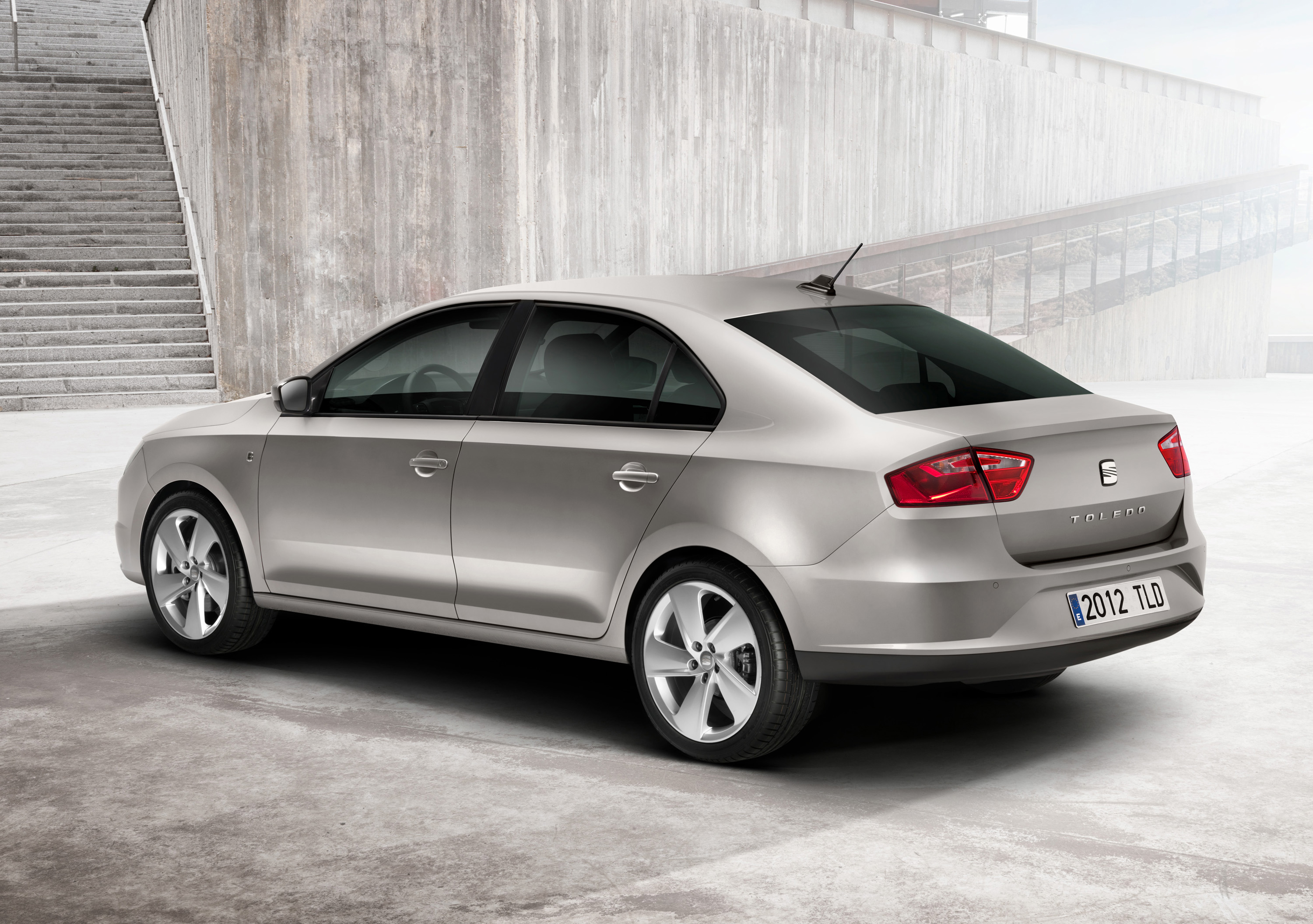 2.EL TEST: SEAT Toledo 1.6 TDI (2011>)