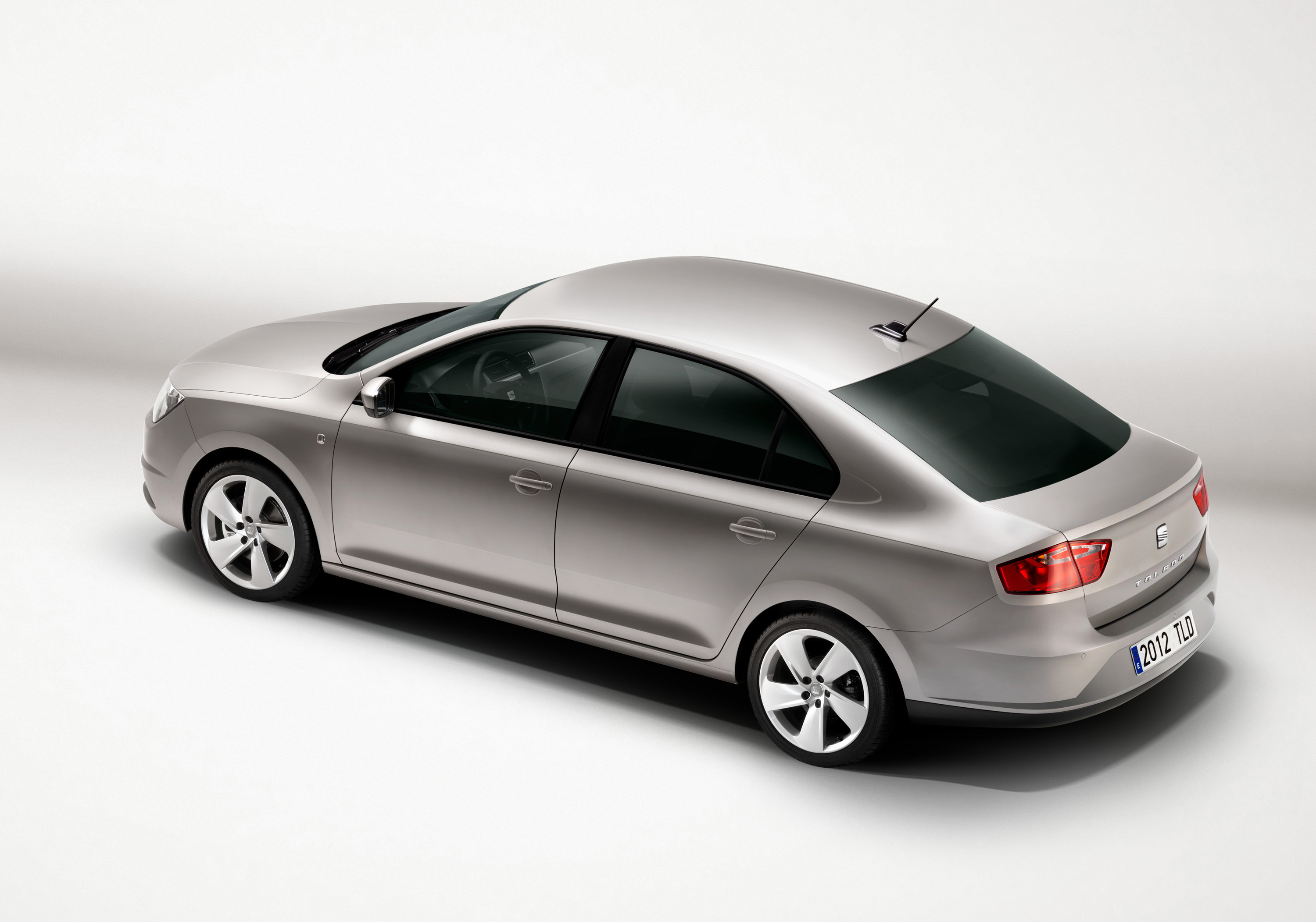 2.EL TEST: SEAT Toledo 1.6 TDI (2011>)