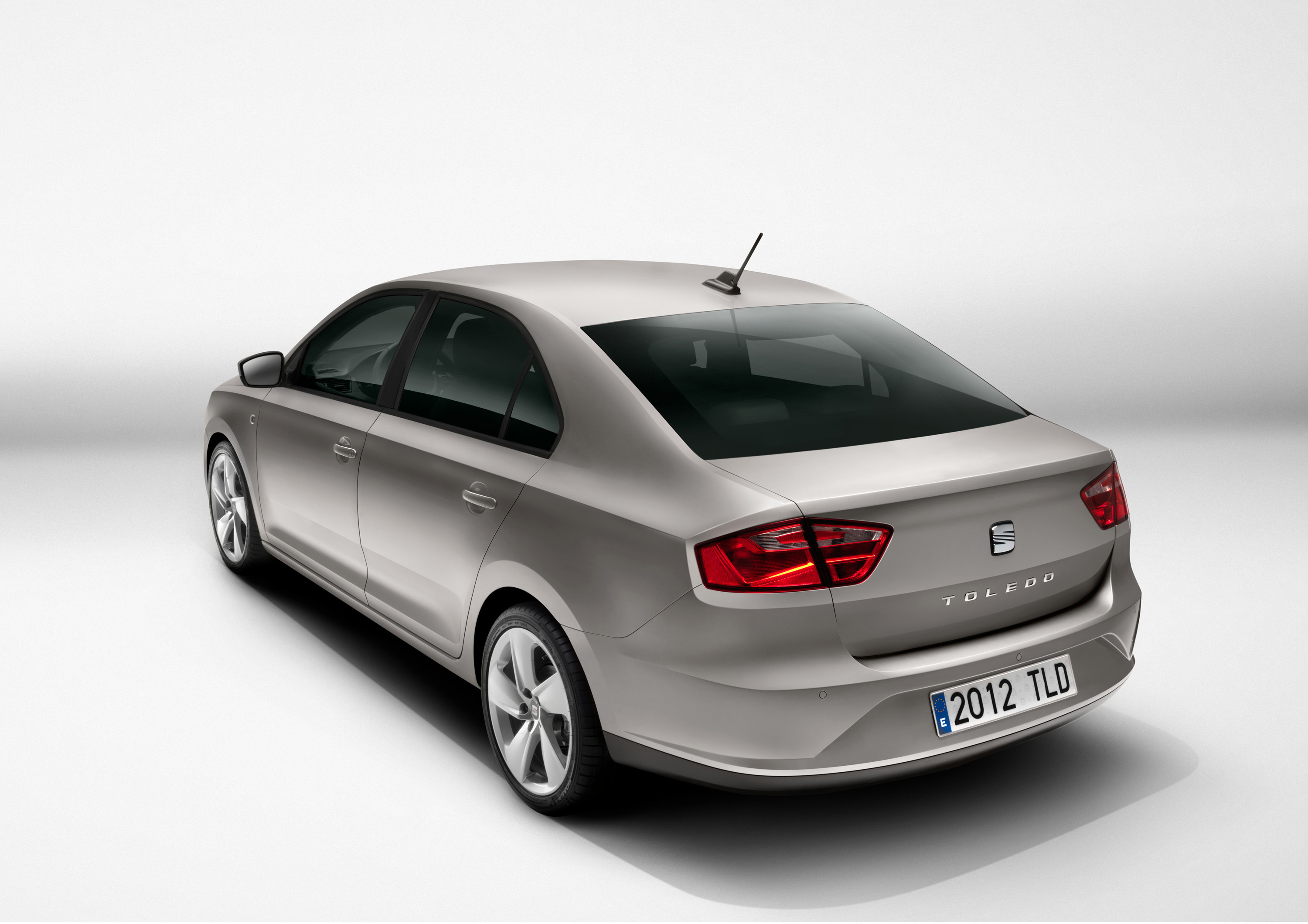 2.EL TEST: SEAT Toledo 1.6 TDI (2011>)