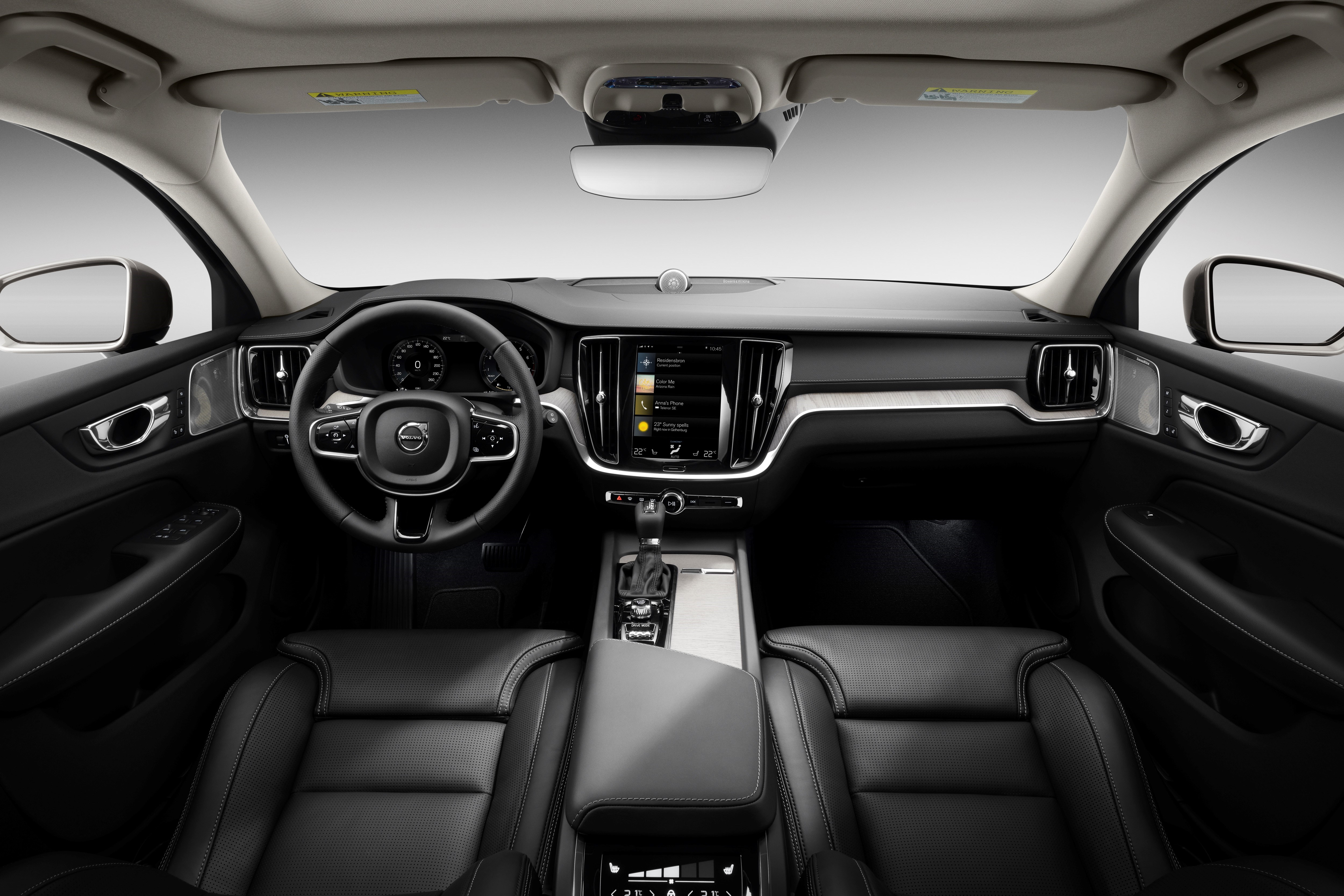 Yeni Volvo V60 : Çok yönlü aile station modeli