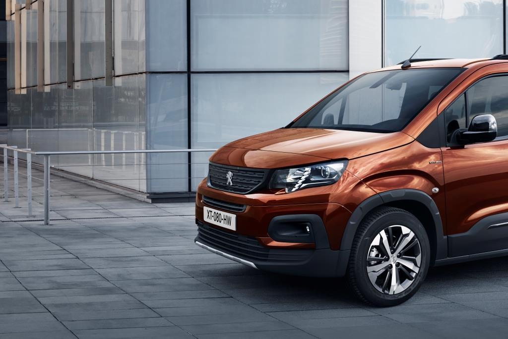 Yeni Peugeot Rifter bambaşka bir bakış açısıyla doğdu