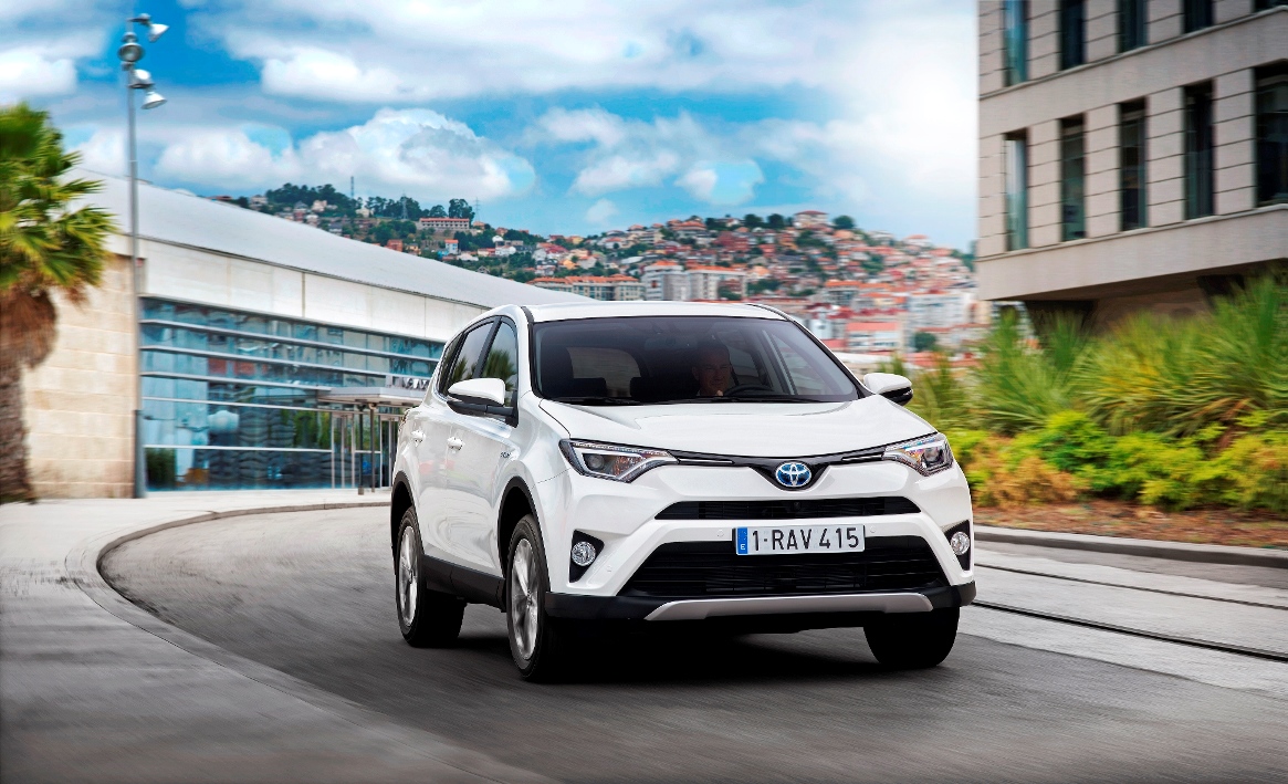 Dünyanın En Çok Satılan SUV’u TOYOTA RAV4