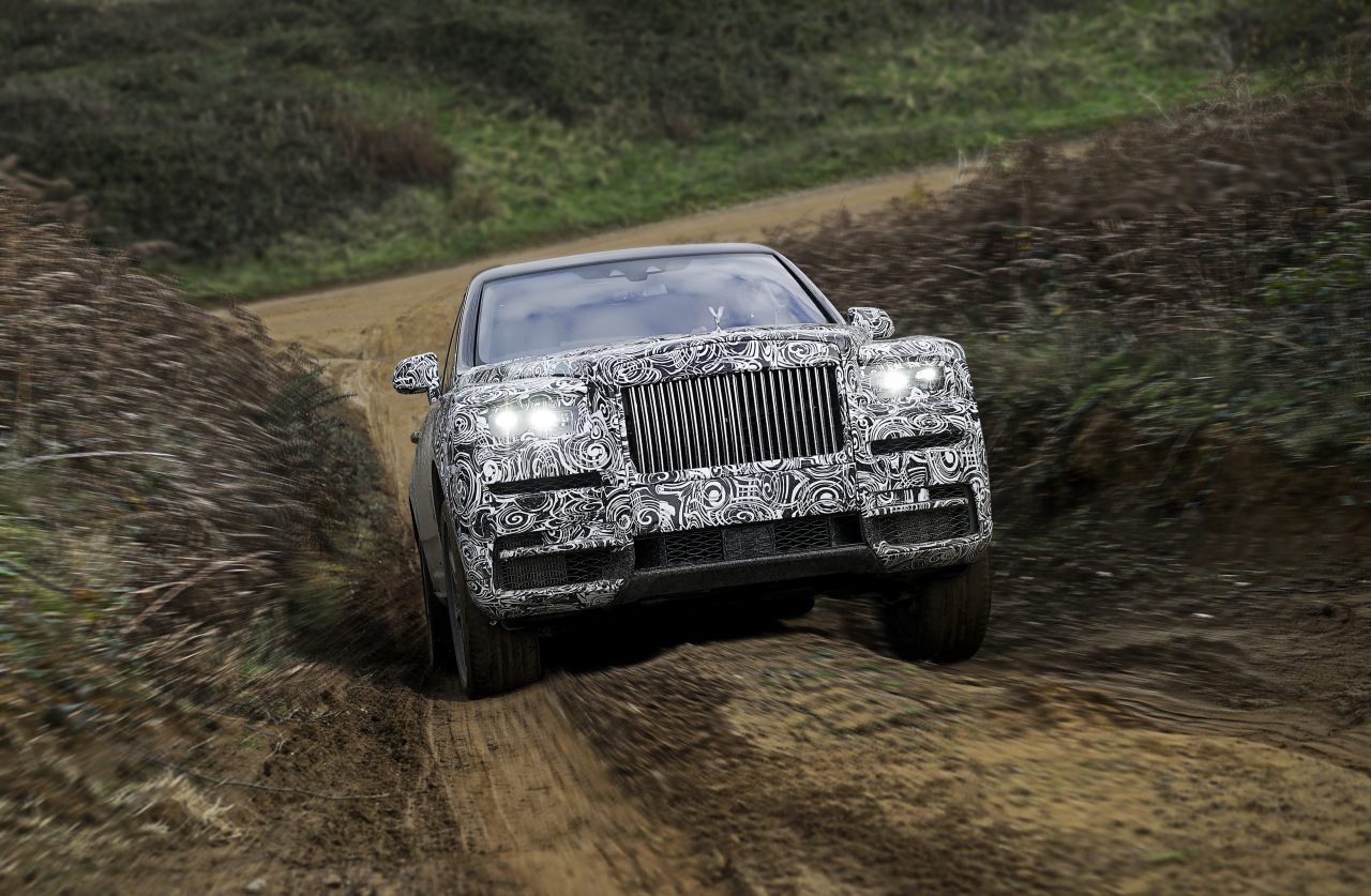 Süper lüks SUV rüzgarına Rolls Royce’da Cullinan ile katılıyor