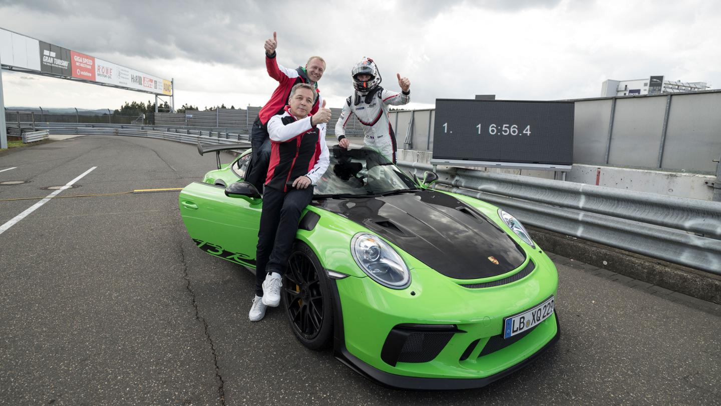 Porsche’den yeni Nurbugring rekoru 911 GT3 RS ile geldi
