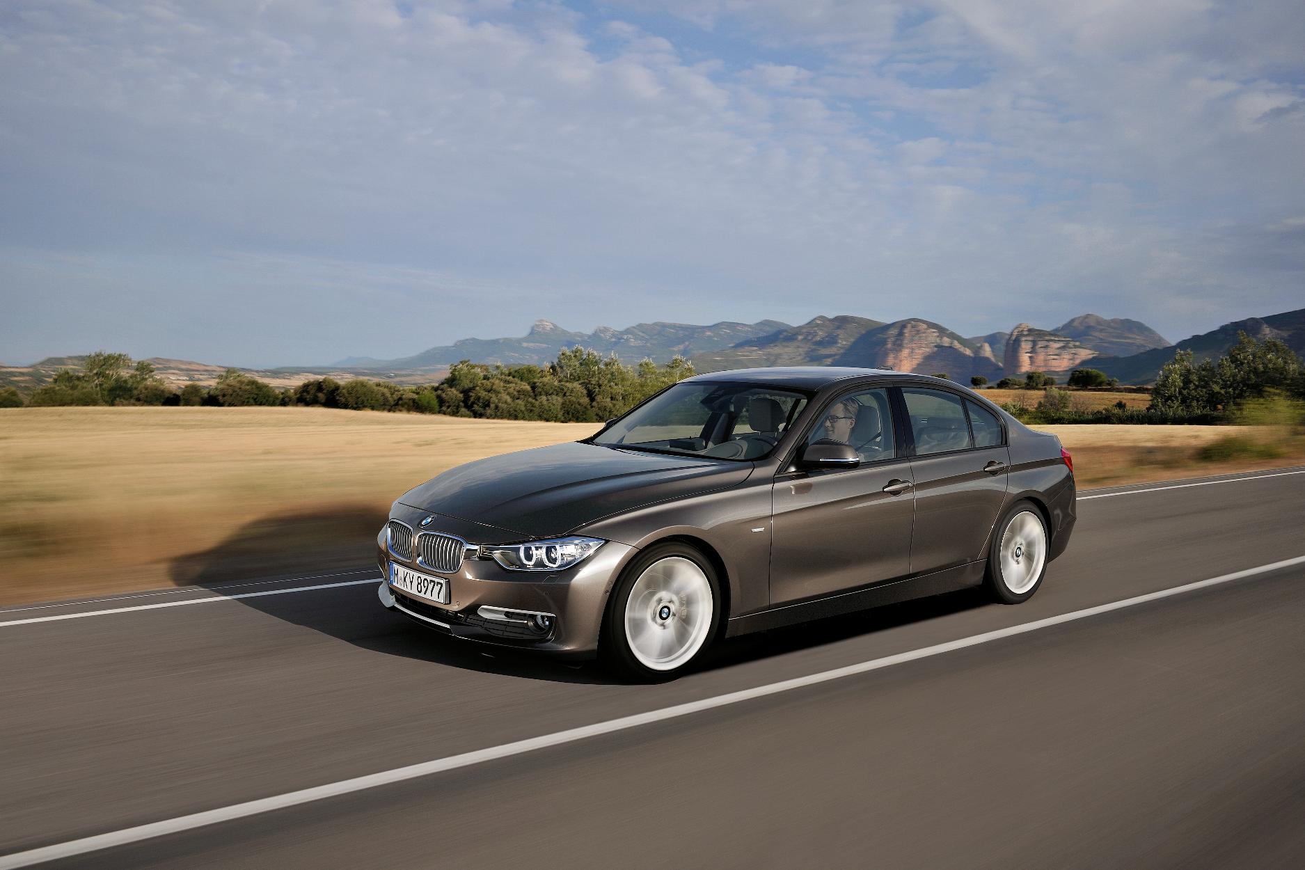İNCELEME – Mercedes-Benz C200d – BMW 318d