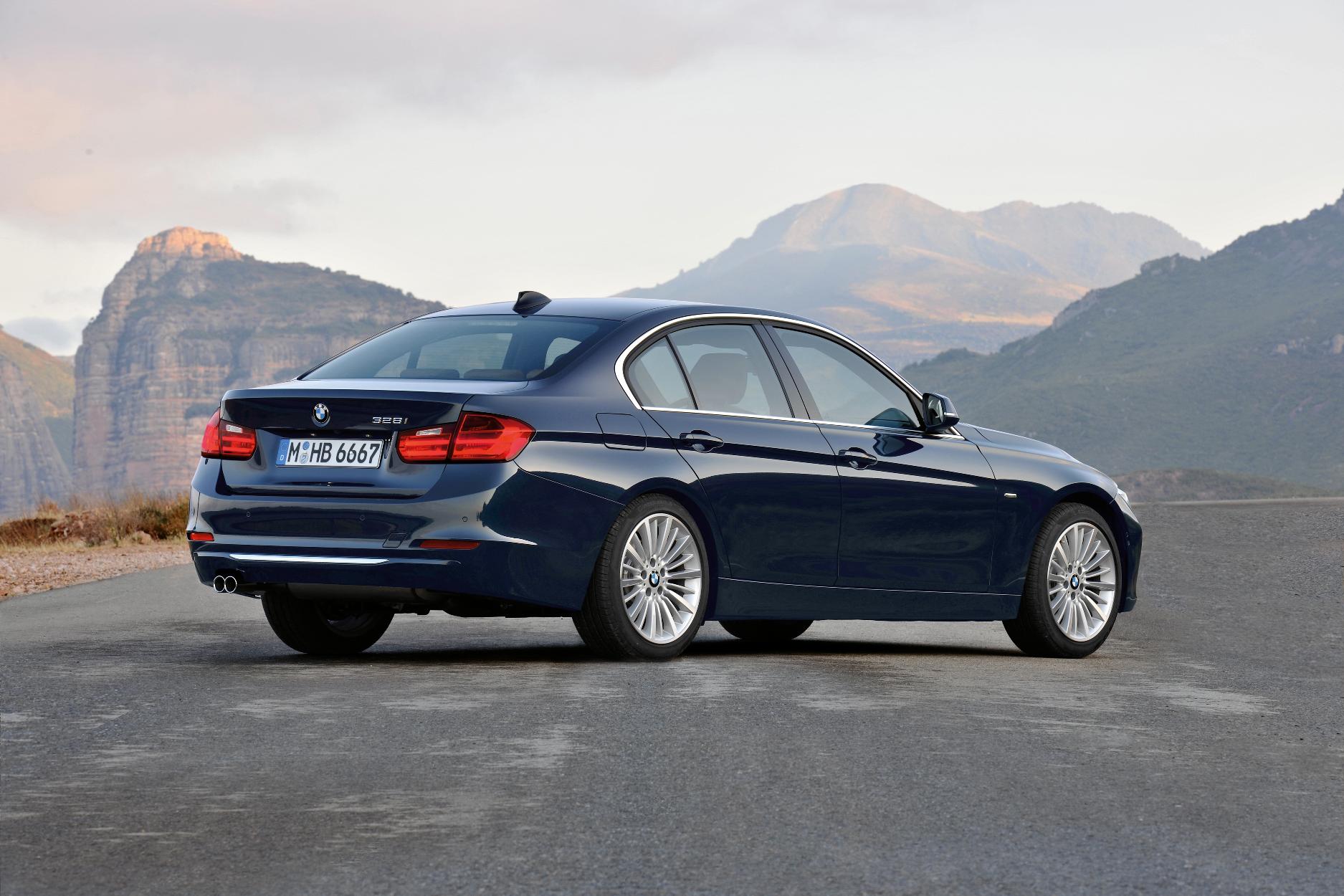 İNCELEME – Mercedes-Benz C200d – BMW 318d