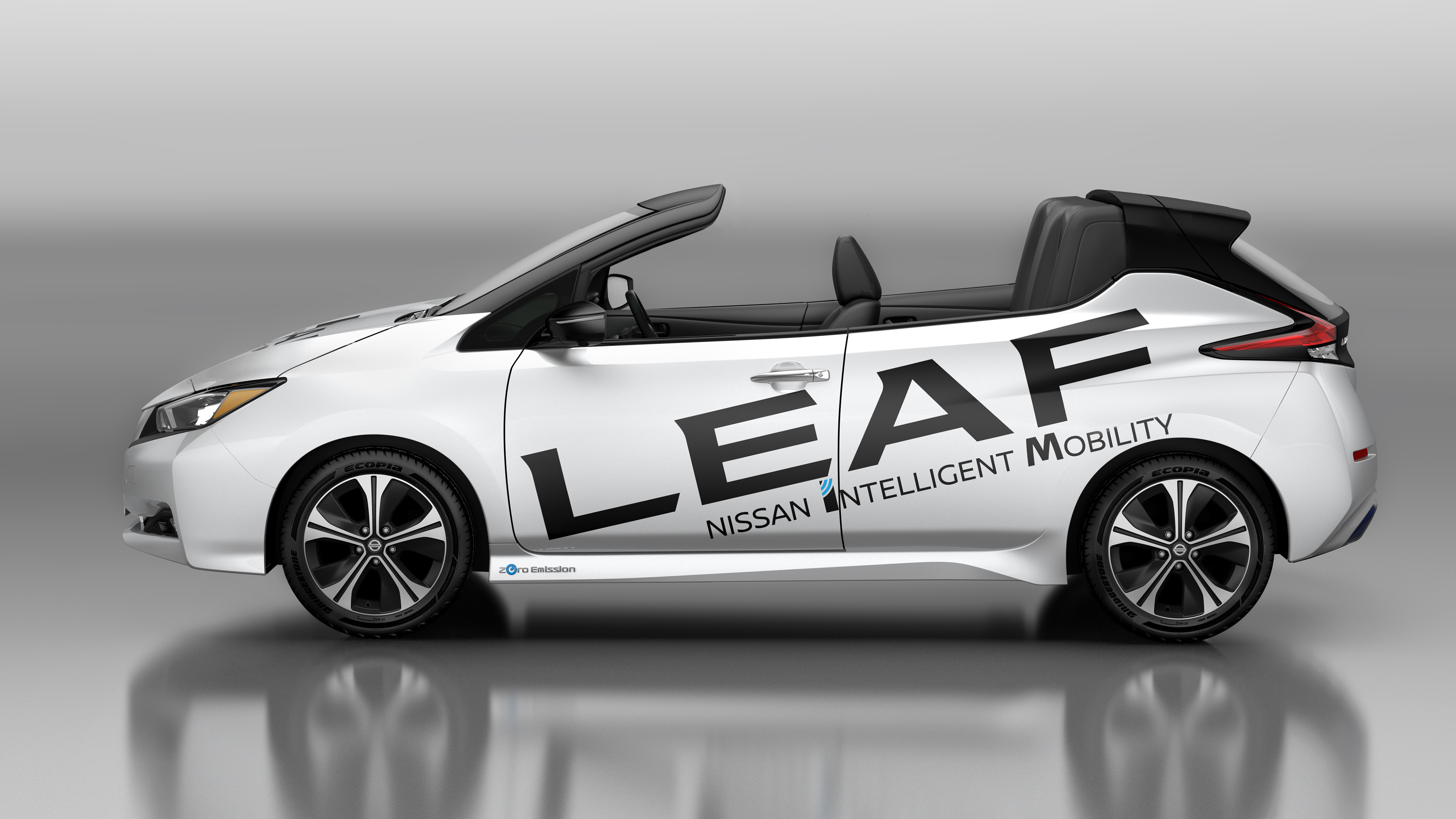 Nissan, LEAF’in üstünü açtı