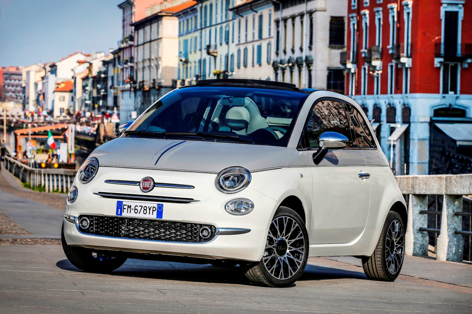 Fiat 500’den yepyeni bir model: 500C Collezione