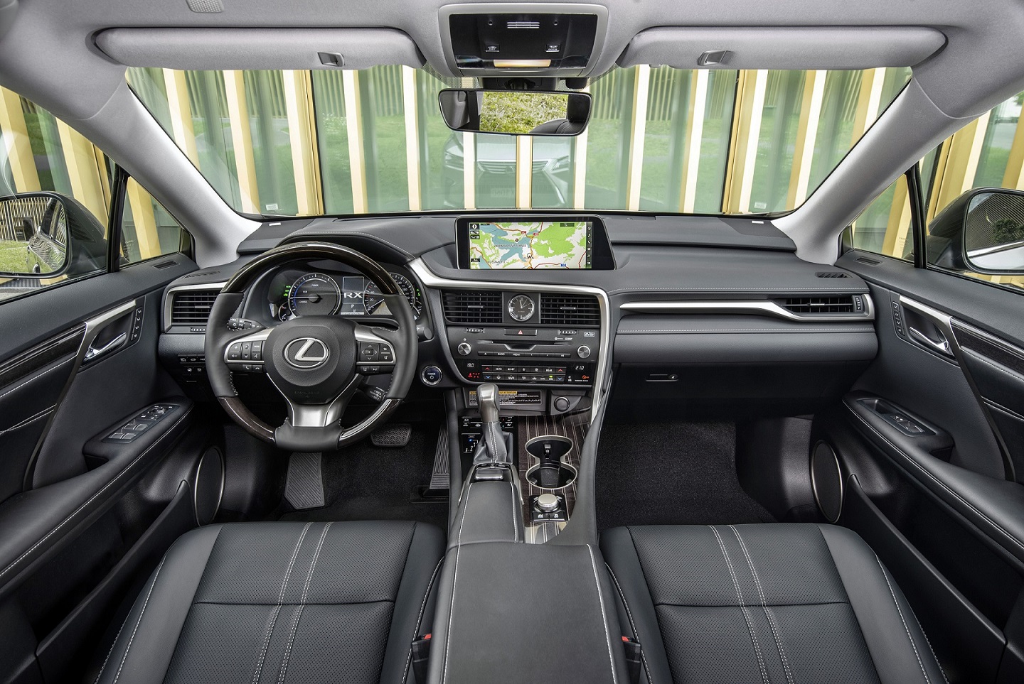 Yedi kişilik Lexus RX L : Hem lüks hem de fonksiyonel