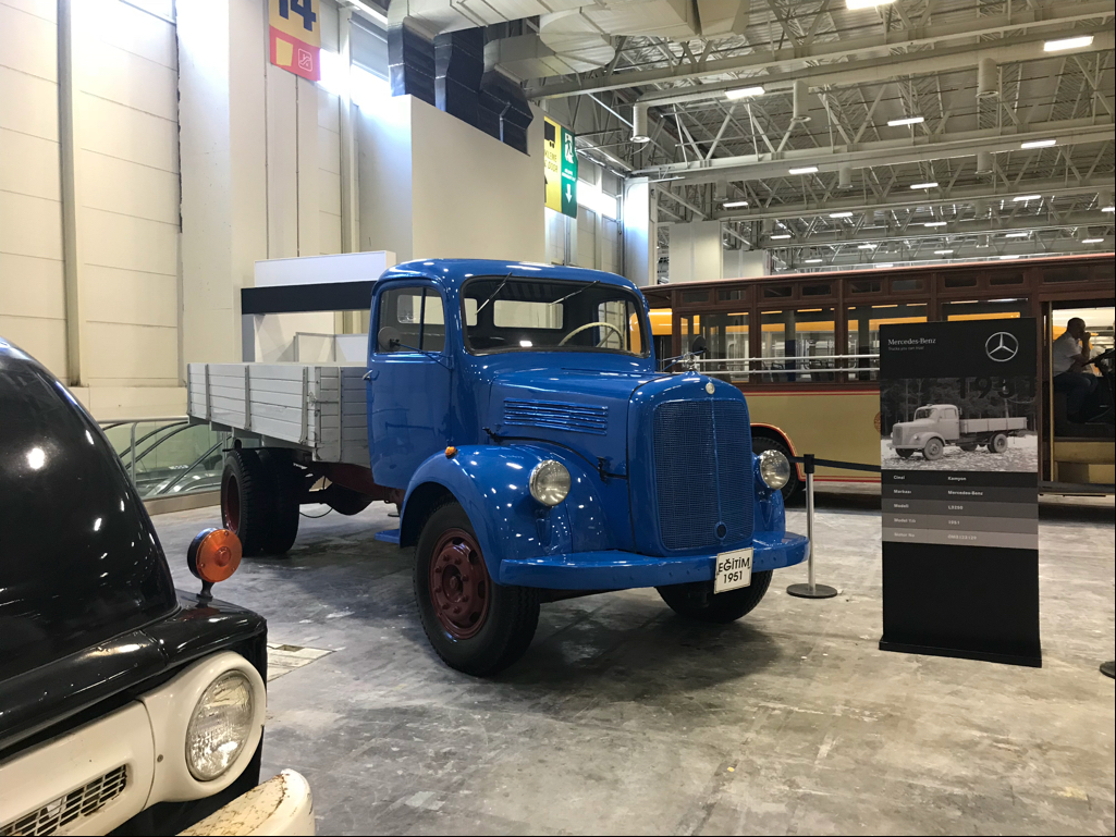 Mercedes-Benz Türk, Tüyap Klasik Otomobil Festivali’de