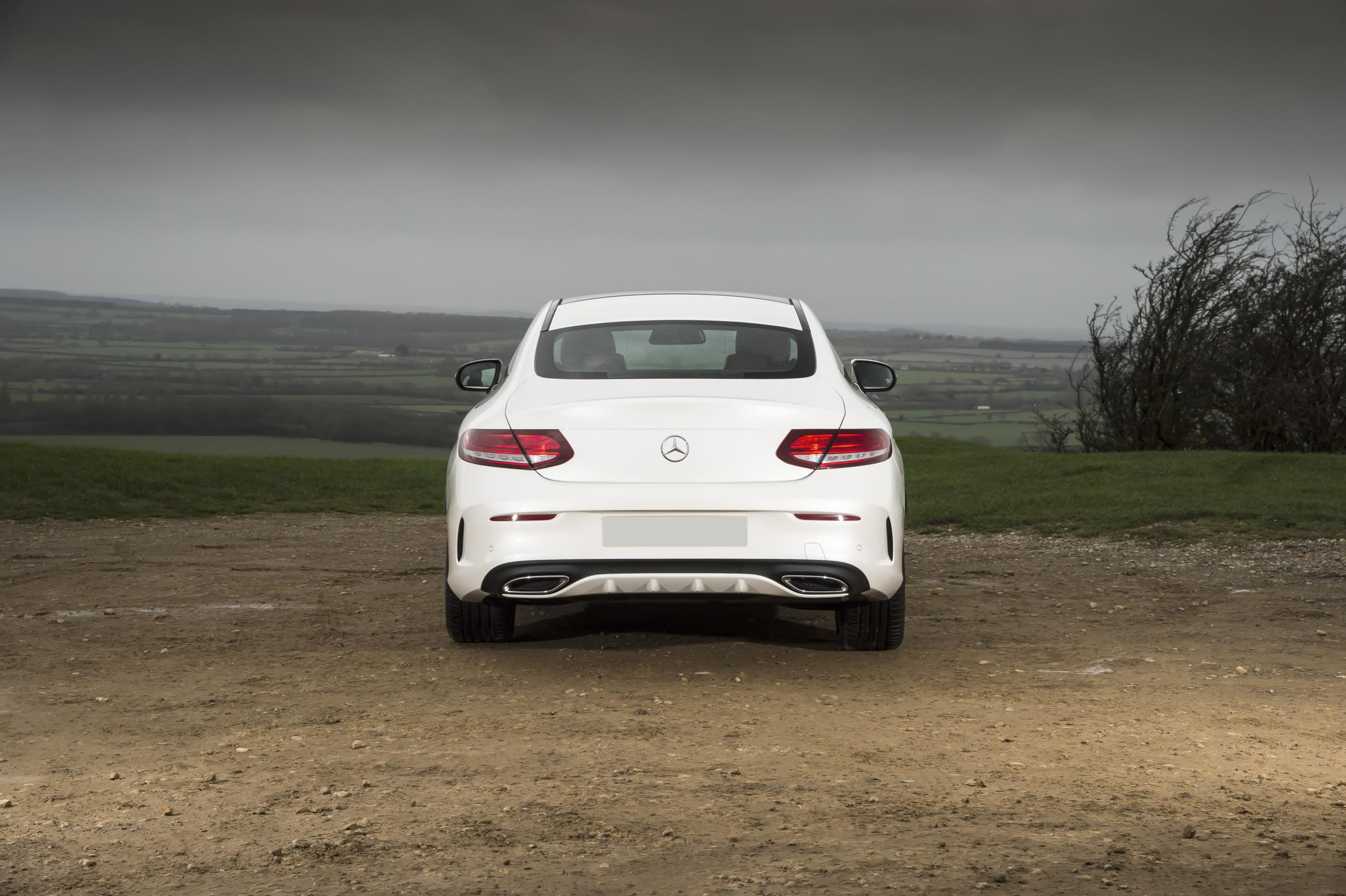TEST: BMW 418i mi, Mercedes-Benz C 180 Coupe mi?