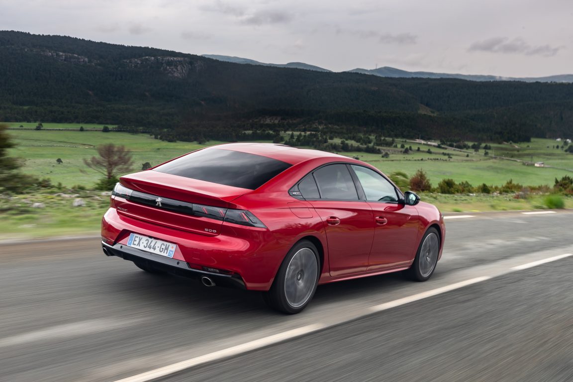 Yeni Peugeot 508 Türkiye’de! İşte test sürüşü ve fiyatı!