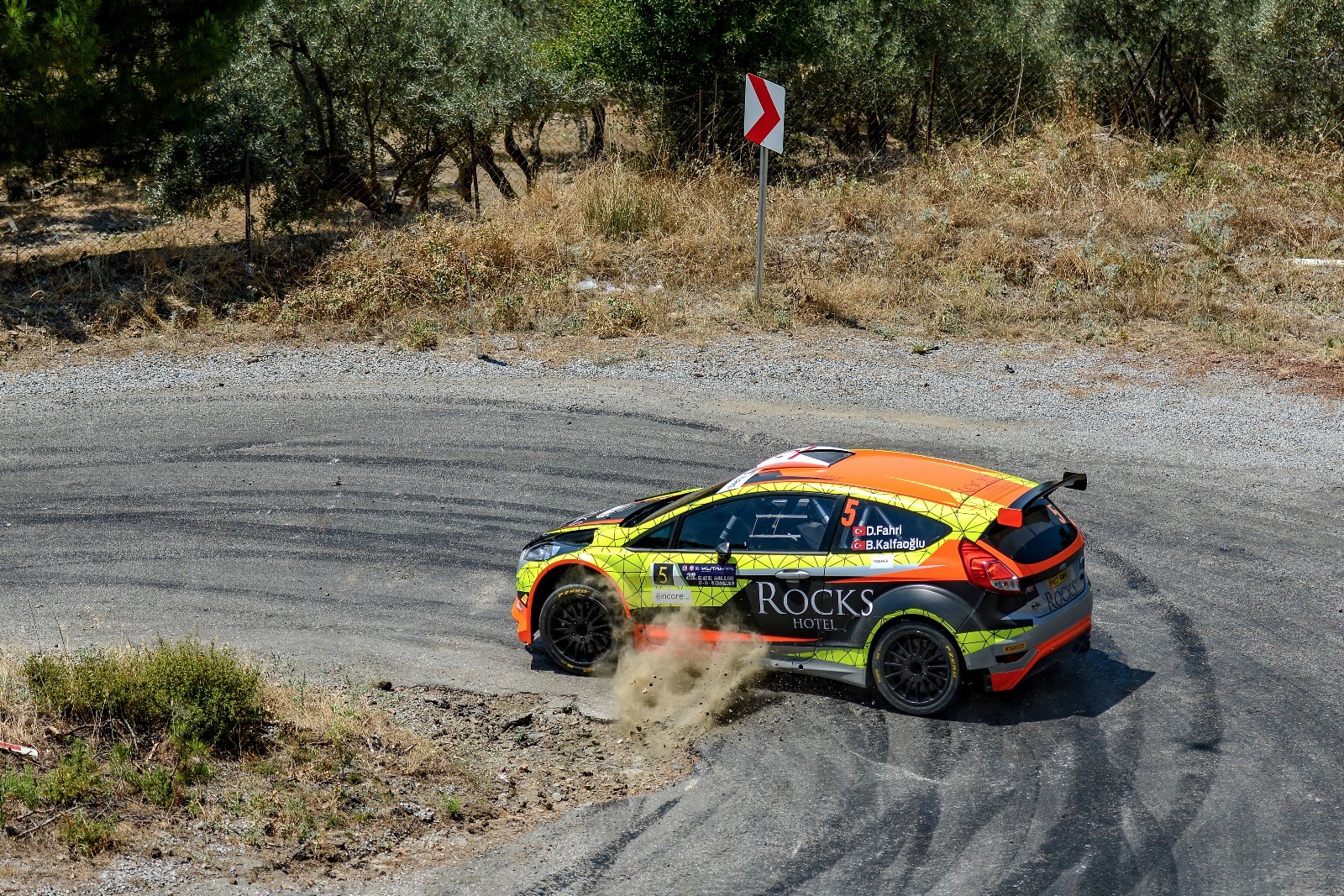 Ford MotorSport Türkiye, Ege Rallisi’nde fırtınalar estirdi