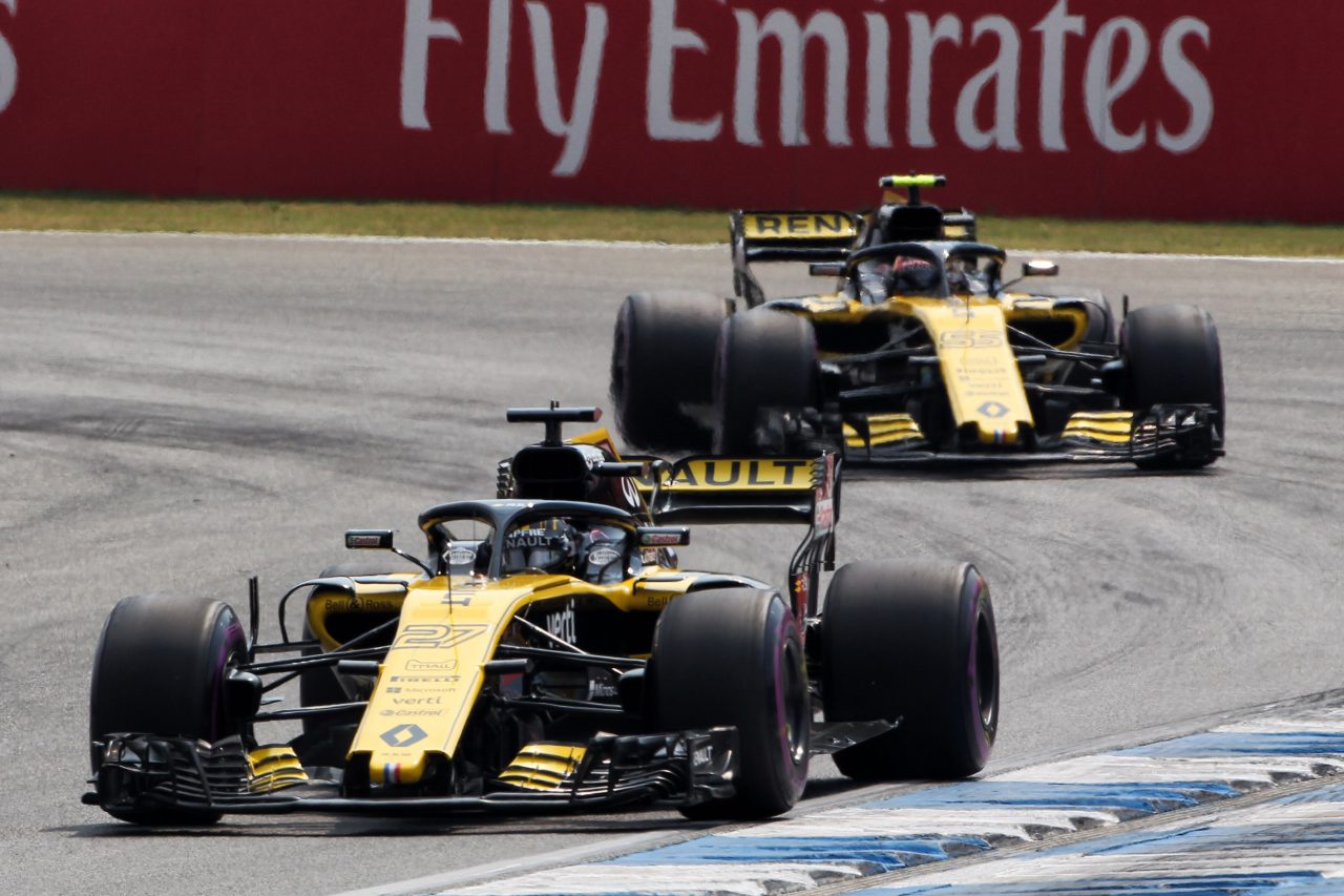 Formula 1’de sezonun en iyi çıkışı Renault’dan geldi