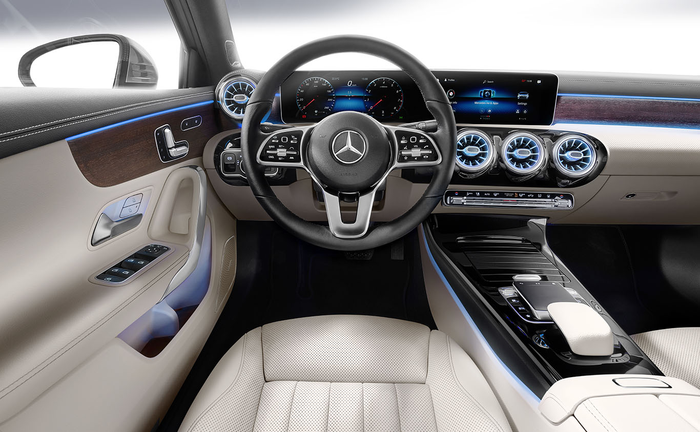 Yeni Mercedes A-Serisi Sedan resmi olarak tanıtıldı