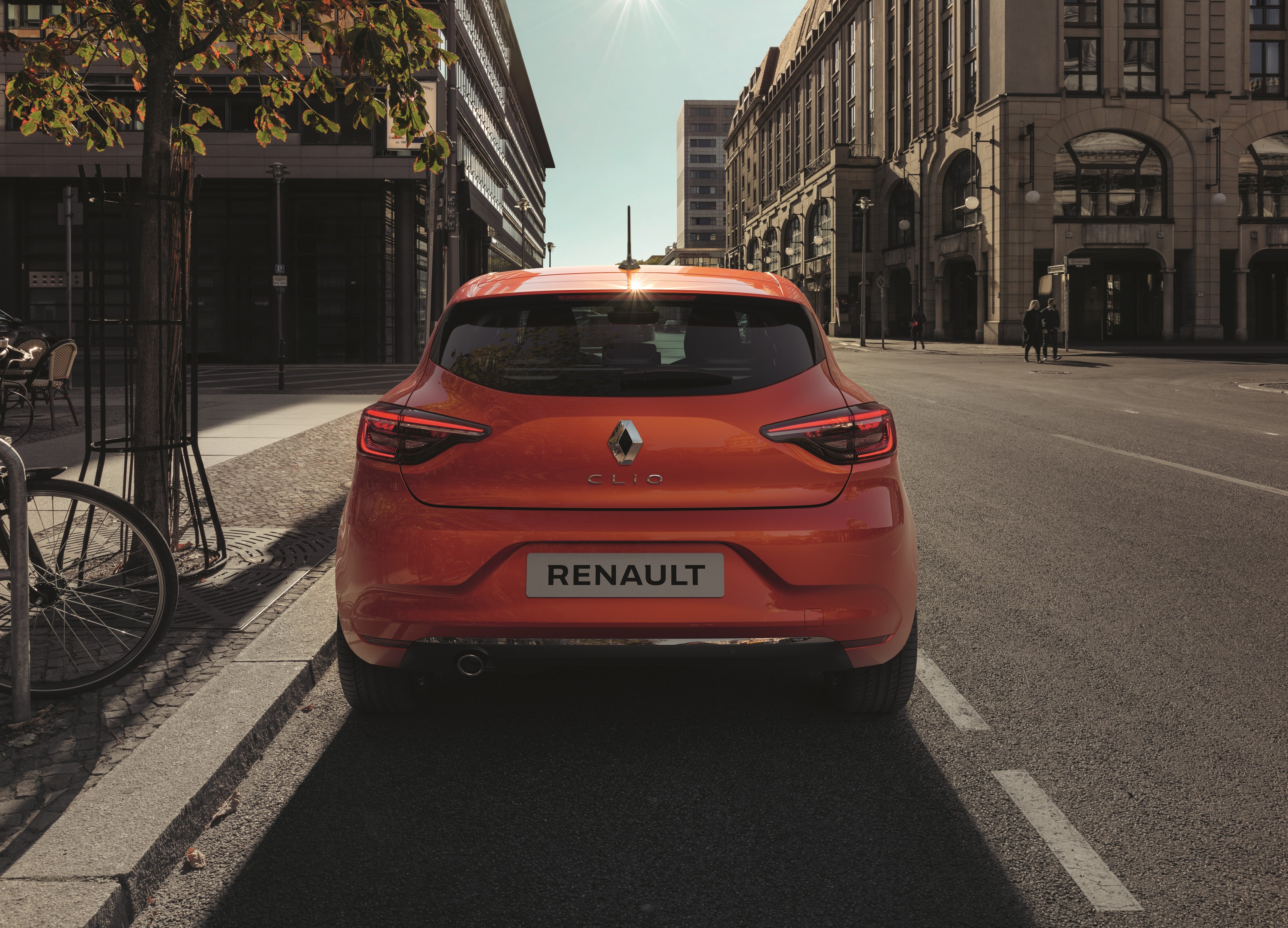 Yeni Renault Clio etkileyici tasarımıyla tanıtıldı