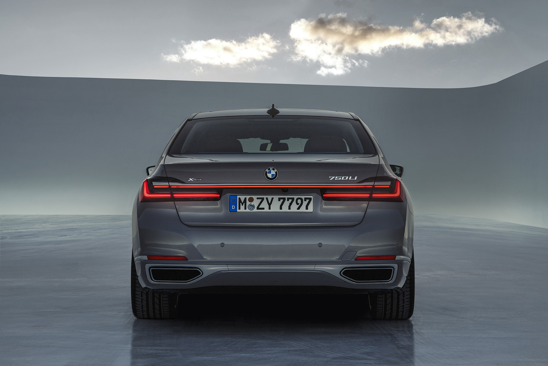 BMW’nin amiral gemisi 7 Serisi (2019) yenilendi