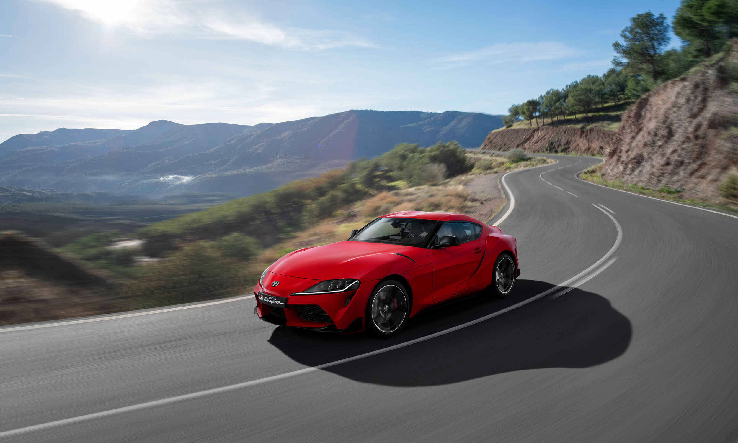 Toyota Supra 17 yıl aradan sonra geri döndü