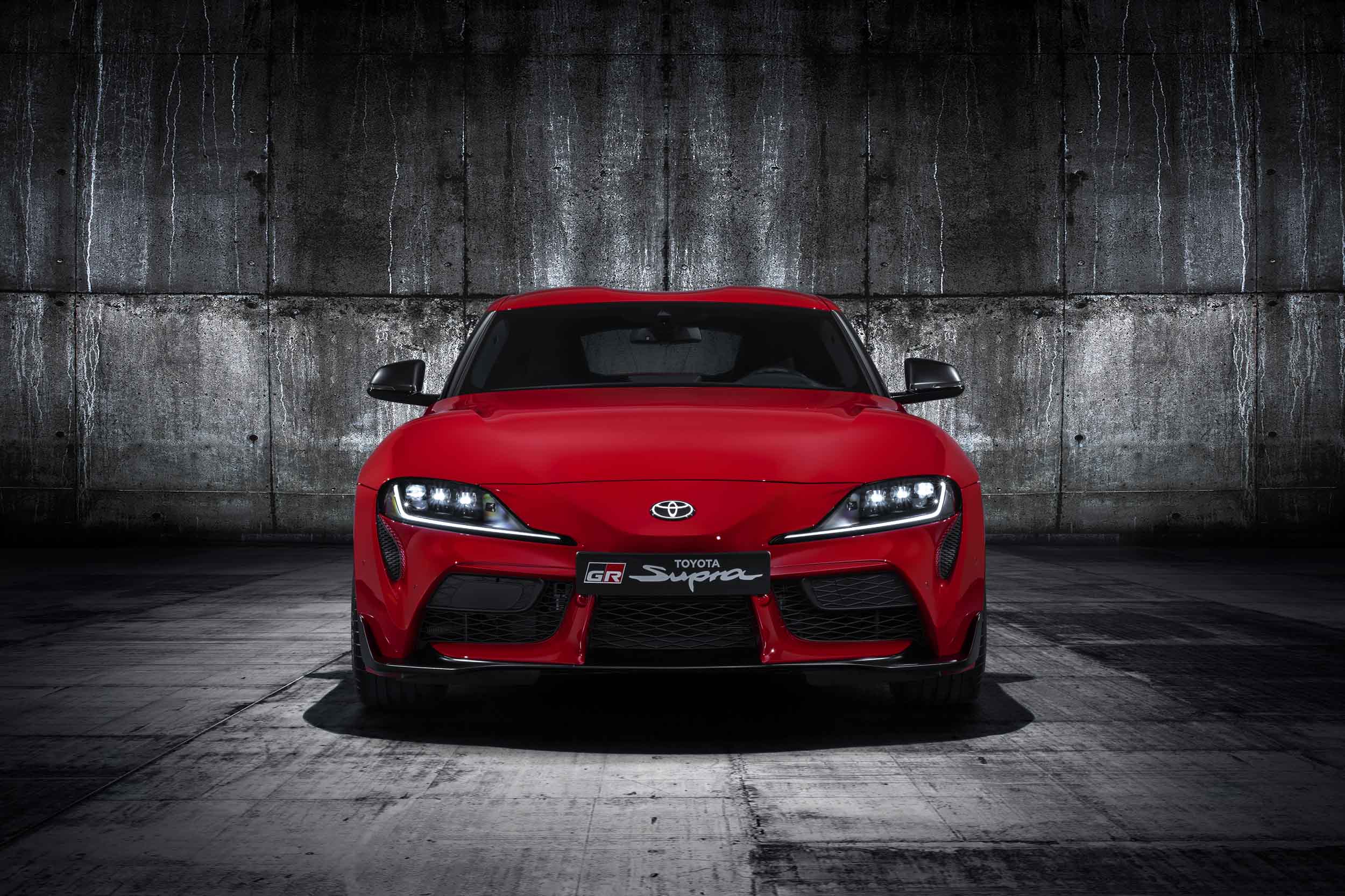Toyota Supra 17 yıl aradan sonra geri döndü