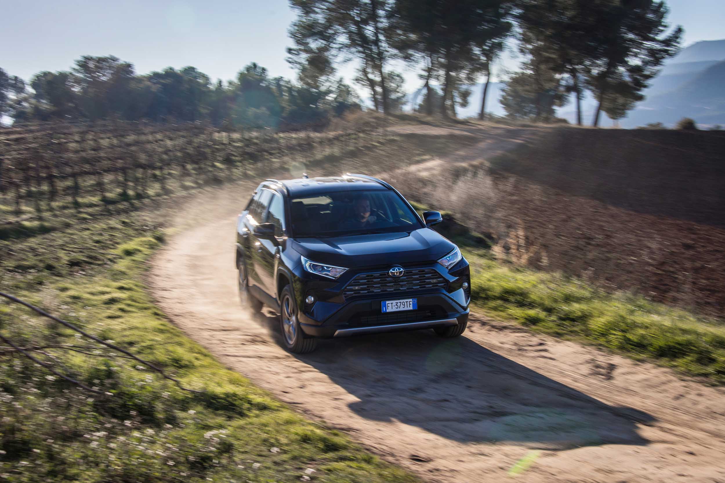 Yeni Toyota RAV4 ne zaman çıkıyor… İşte karşınızda!