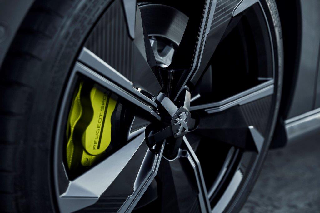400 beygirlik Peugeot 508!