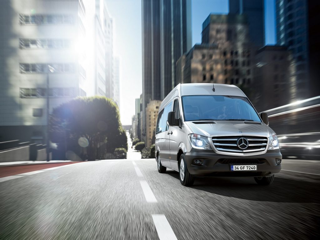 Mercedes kampanyaları Nisan’da da tüm hızıyla sürüyor
