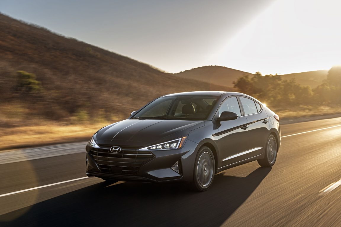 Hyundai Elantra’ya 2019 makyajı