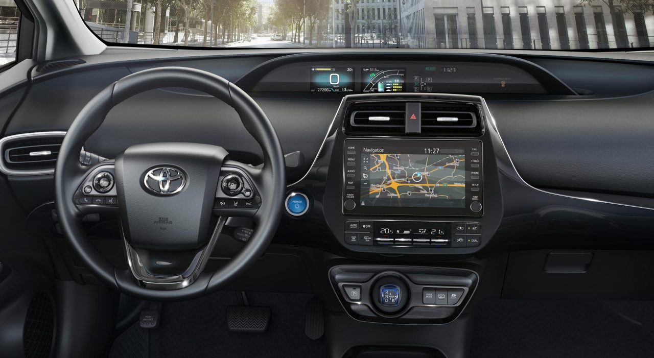 Toyota Prius yenilendi