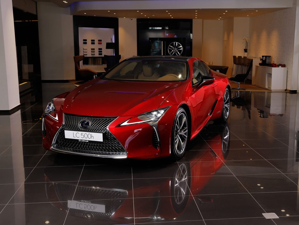 Lexus LC 500h :Sadece iki kişi sahip olabilecek!