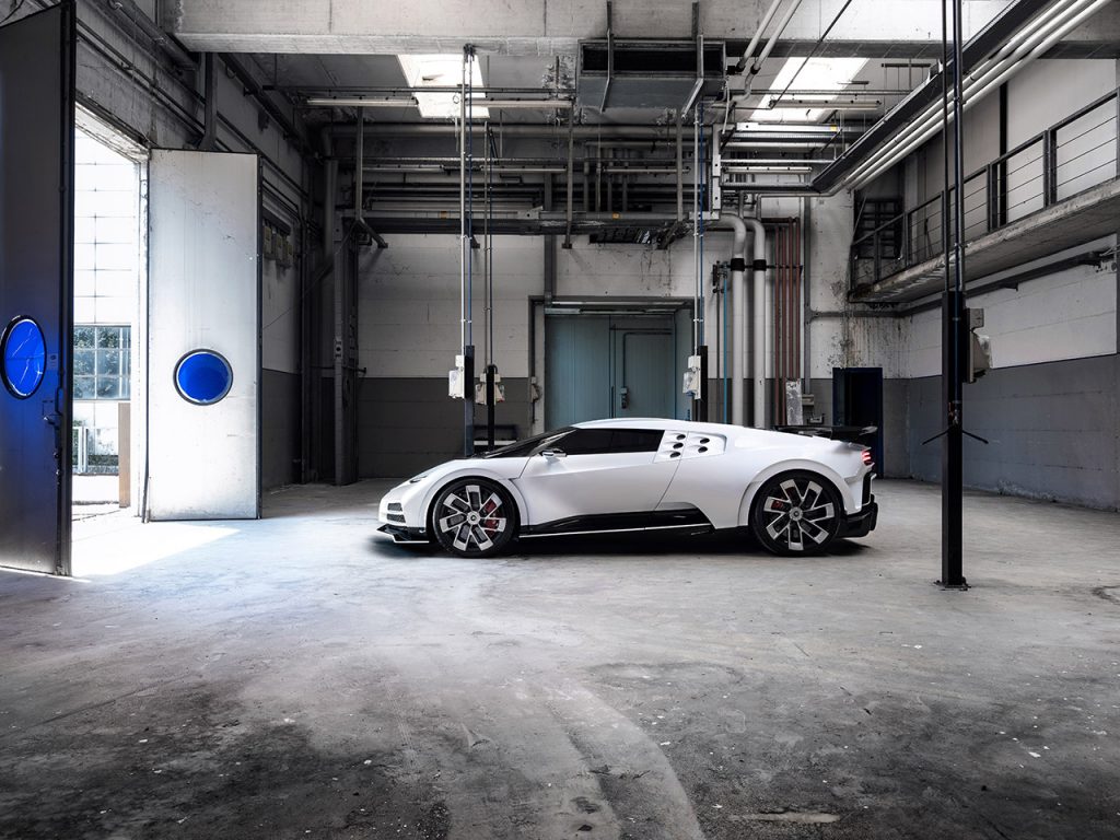 Bugatti Centodieci: Sıradışı bir hiper otomobil