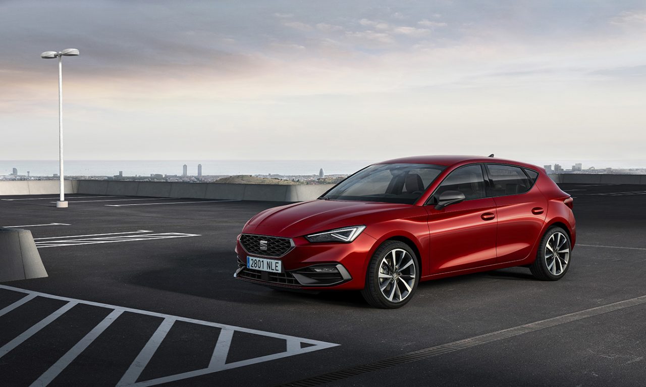 2020 Yeni Seat Leon tanıtıldı. Yenilenen modele 1.1 milyar euro harcandı!