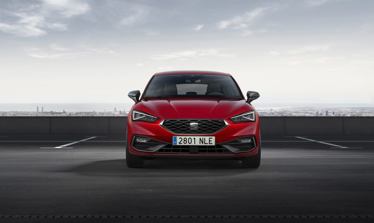 2020 Yeni Seat Leon tanıtıldı. Yenilenen modele 1.1 milyar euro harcandı!