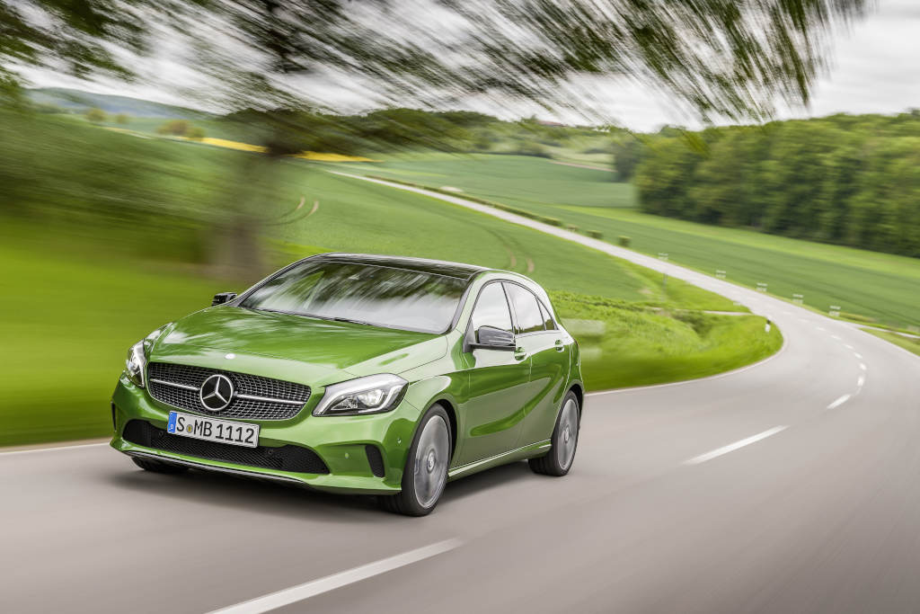 Yenilenen Mercedes A Serisi Foto Galeri