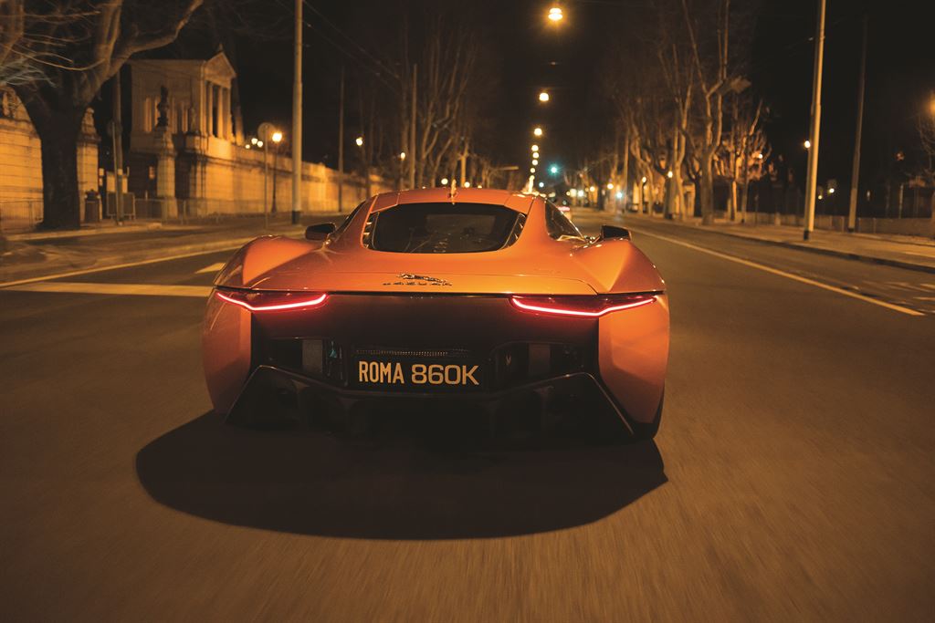İşte Bond’un Yeni Otomobili Jaguar C-X75