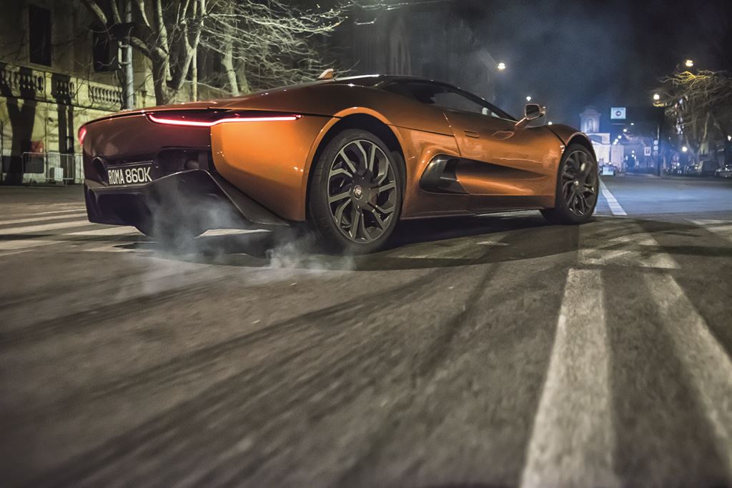İşte Bond’un Yeni Otomobili Jaguar C-X75